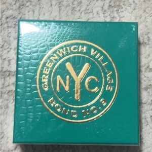 Bond No. 9 New York Greenwich Village Box - Teal and Gold